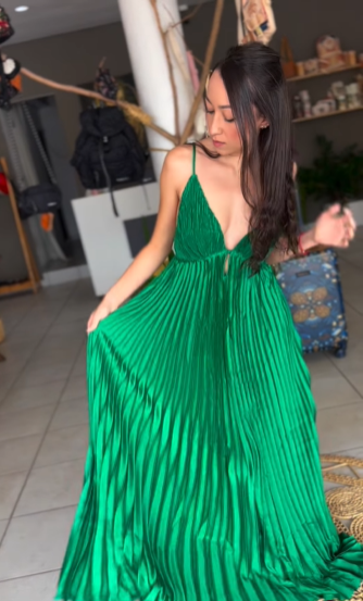 Vestido de fiesta verde con tirantes finos, plisado y escote en V, corte A, Y7958
