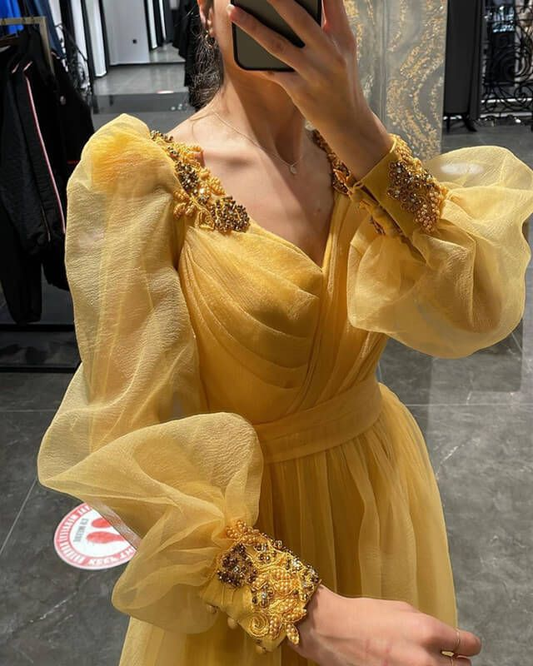 Vestido de noche de tul con escote en V y mangas abullonadas Y5793