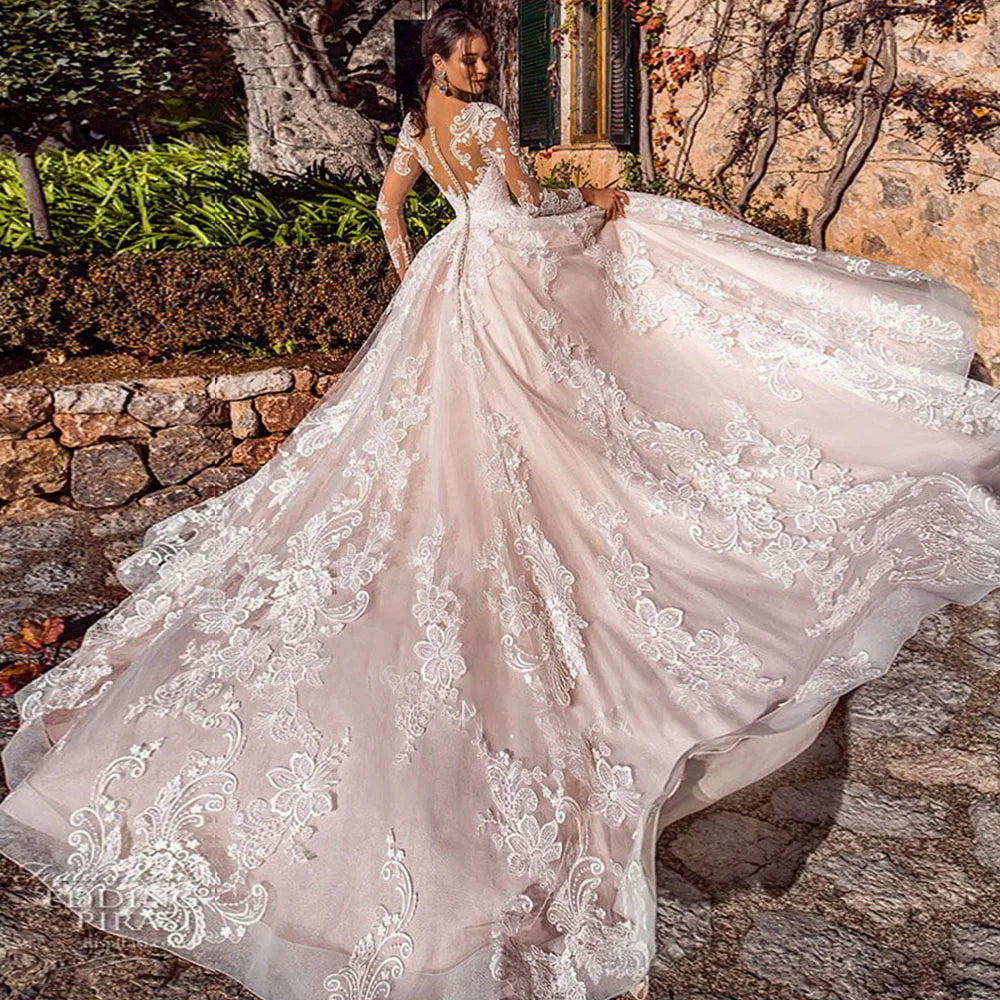 Ramanda Exquisite Lace Appliques Ball Gown Long Sleeves Wedding Dress For Bride Buttons Illusion Back Court Train Bridal Gown-payinti