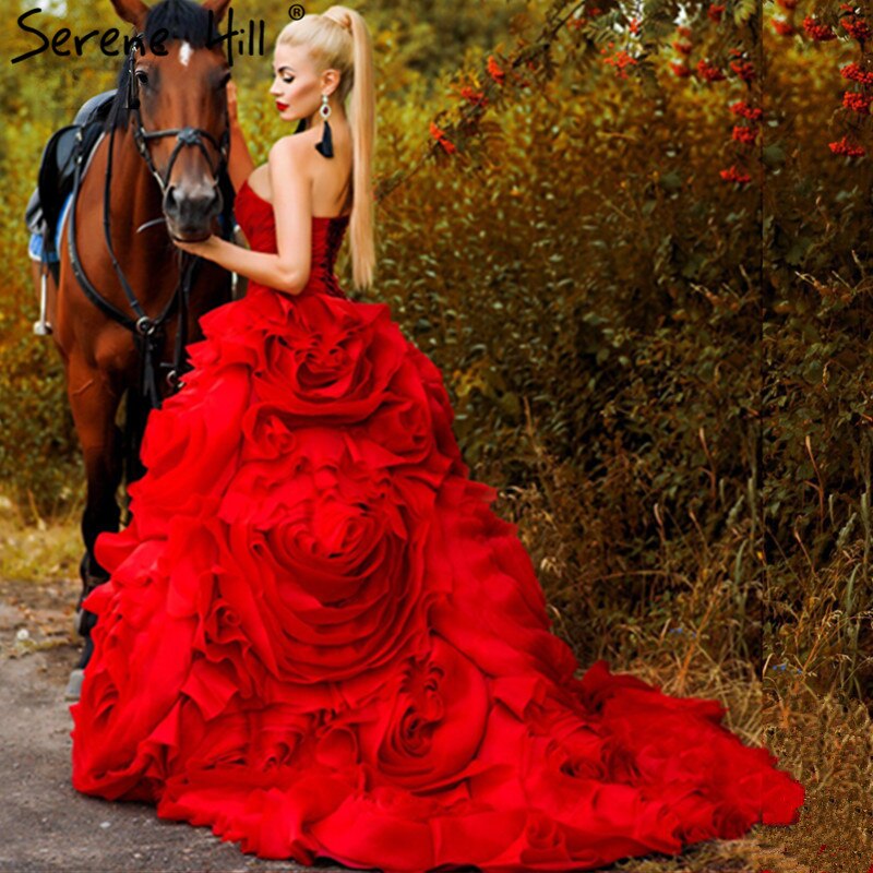 Foto real 2025 Diseño de marca Robe De Mariage Vestido de novia con volantes y cuentas de cristal Borgoña Vestido de novia HM6681