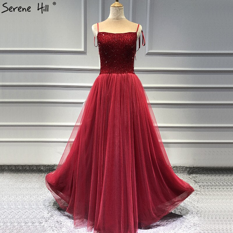 Im Angebot, keine Rückgabe, keine Rückerstattung. Verkaufe rote trägerlose, sexy A-Linien-Abendkleider, neuestes Design, ärmellos, Pailletten, Perlen, formelles Kleid, echtes Foto LA70004 
