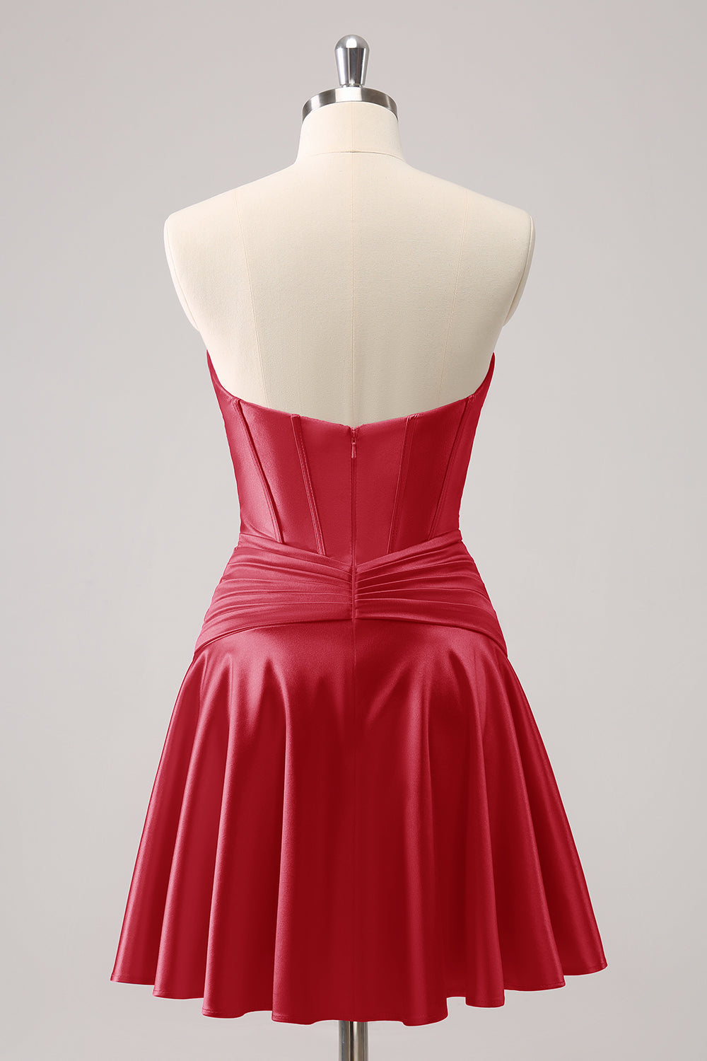 Hermoso vestido de fiesta fucsia con escote en forma de A, corsé cruzado y volantes