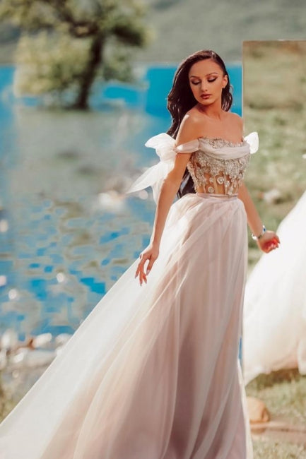 Vestido de fiesta romántico de tul estilo princesa con hombros descubiertos para jardín