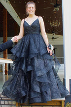 Vestido de fiesta largo multicapa de tul azul rey brillante con escote en V PSK510