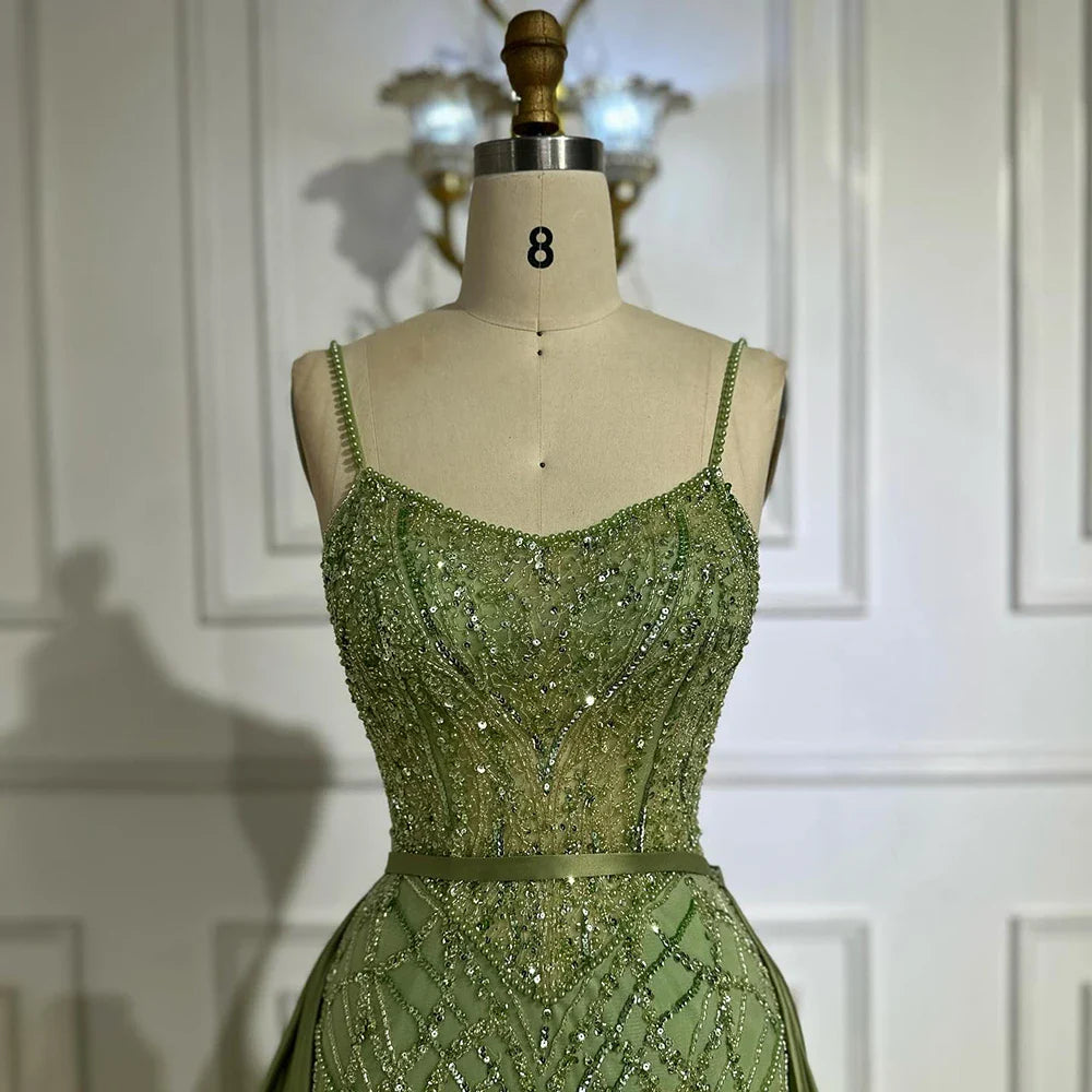 Luxus-Designer-Abendkleid mit Perlenbesatz in Salbeigrün und Überrock LA72733A
