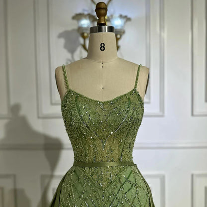 Luxus-Designer-Abendkleid mit Perlenbesatz in Salbeigrün und Überrock LA72733A