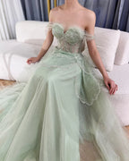 Arabisches Salbeigrünes A-Linien-Abendkleid mit eleganter Schulterpartie und luxuriösen Perlen für Damen, Hochzeitsfeier 2025 LA72605 