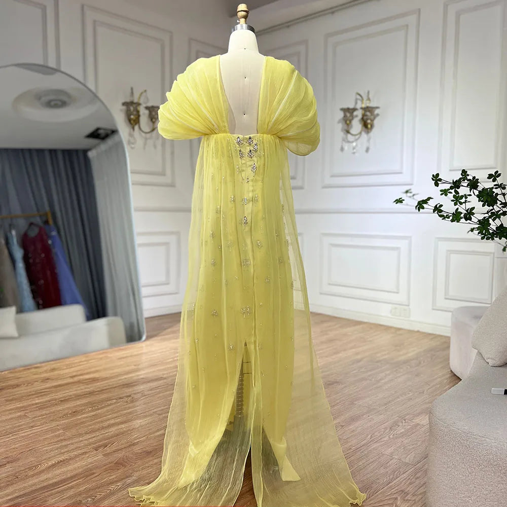 Luxuriöses gelbes Abendkleid mit Perlen und Cape LA72756
