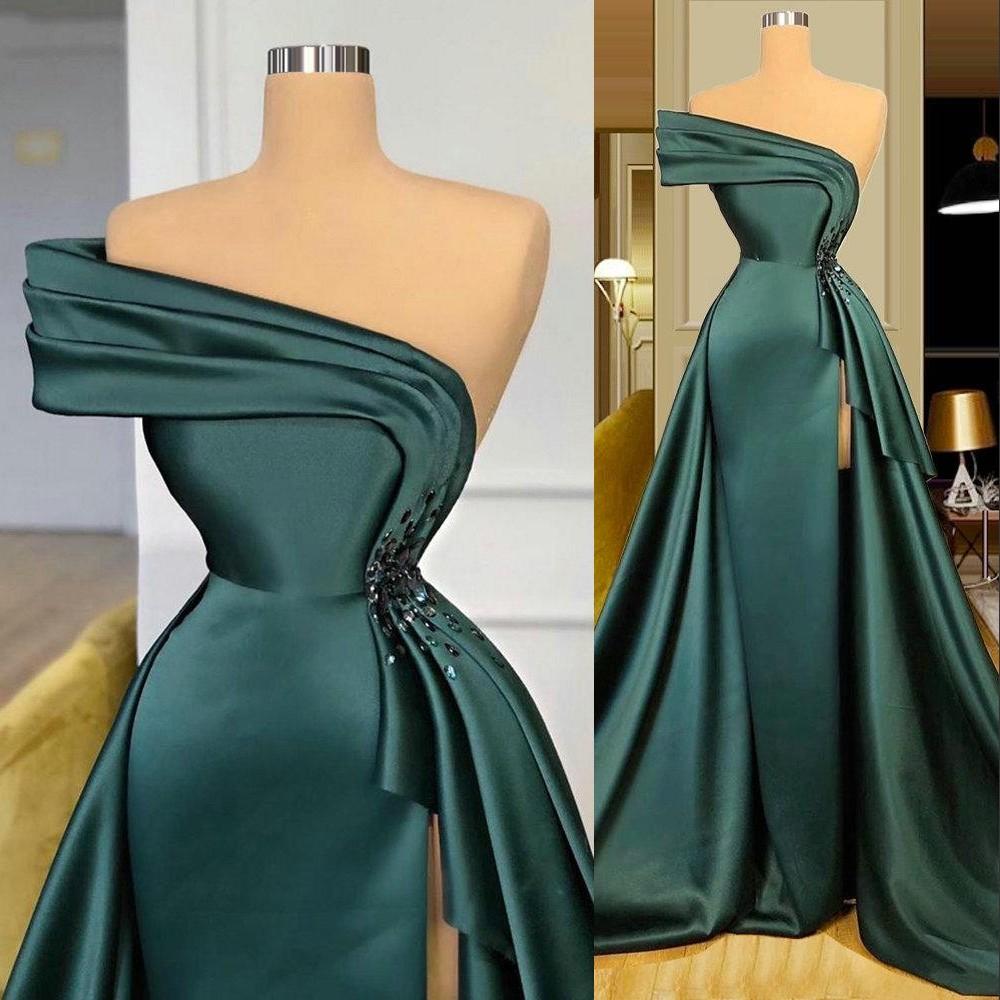 Nuevos vestidos de noche largos de satén con elegantes frunces y cuentas de cristal, vestidos de noche con un solo hombro y abertura, vestidos formales de fiesta para mujer S23314