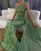 2025 Arabic Green One Shoulder Beaded Feathers Luxury Evening Gowns with Side Cape Shawl for Women's Party LA72698