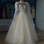 Arabisches Beige A-Linie Federn Langer Umhang Luxus Perlenbesetztes Saudi Abendkleid Kleider für formelle Anlässe 2025 LA72722 