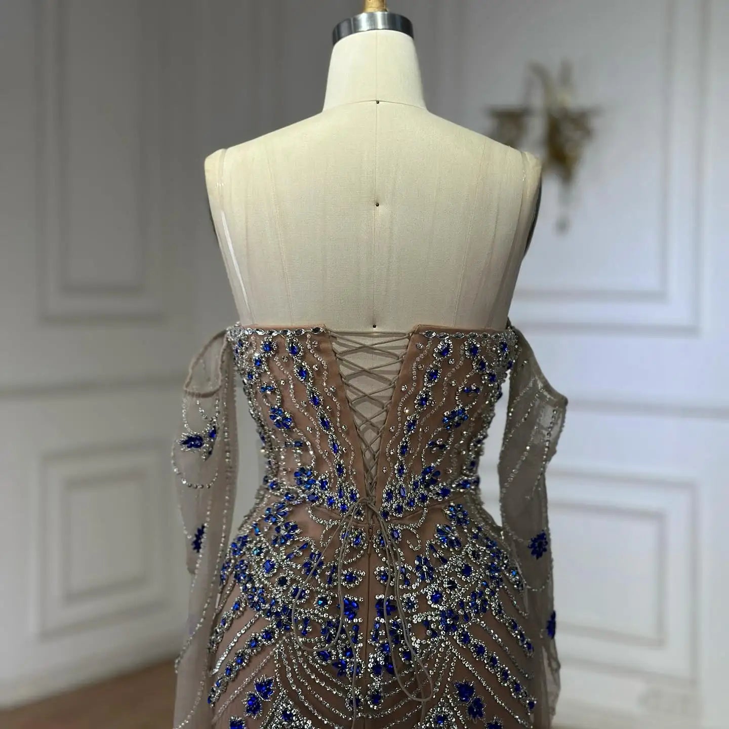 Luxuriöses blaues Abendkleid mit Perlen für formelle Anlässe LA72858