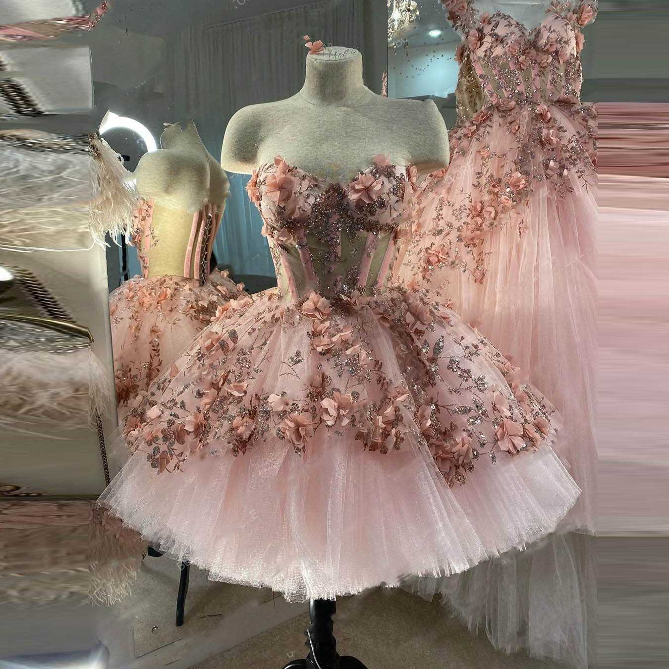 Vestido corto de tul azul con flores 3D para fiesta de bienvenida Y38