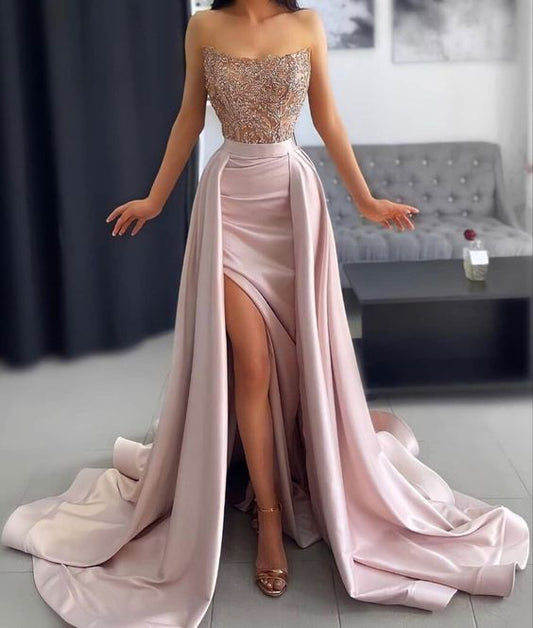 Trägerloses langes Abendkleid mit hohem Schlitz Glam Abendkleid Y45