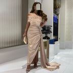 Satin Mit Rock Meerjungfrau Sexy Trägerlosen Elegante Feder Abendkleider Kleider 2025 Für Frauen Arabisch Party LA71854 