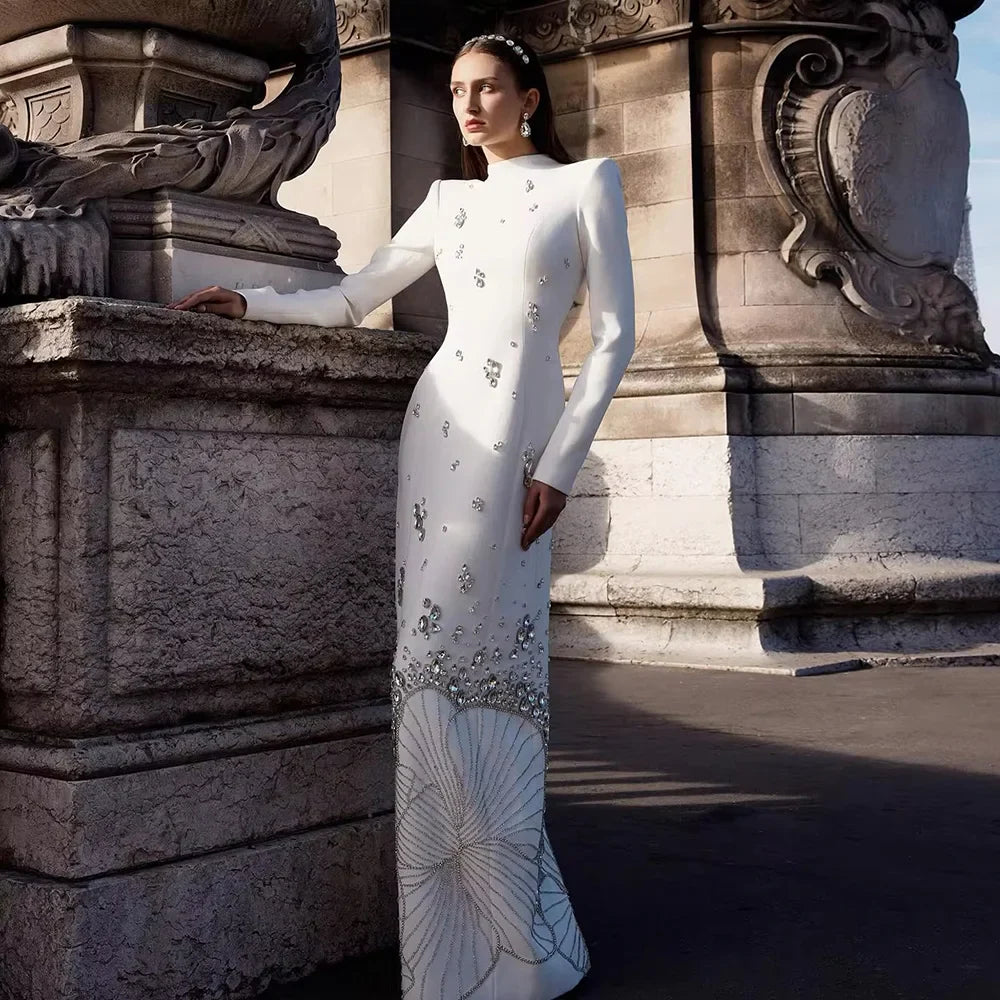 Vestidos de noche musulmanes de lujo con cristales blancos y mangas largas LA72719