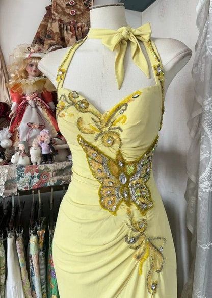 Elegante vestido de fiesta amarillo de sirena con cuello halter, lentejuelas y diamantes, largo, sin espalda, con abertura, Y8554