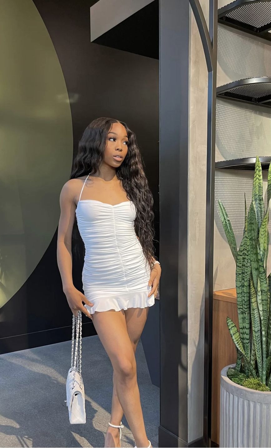 Vestido blanco ajustado con fruncido, minivestido de fiesta Y2443