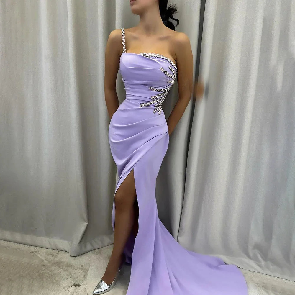 Vestido de noche elegante árabe de satén lila con un solo hombro y cuentas, corte sirena, para mujer, con abertura alta, LA72331 