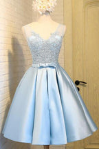 Vestidos de fiesta de bienvenida azules de corte A, princesa, escote en V, espalda descubierta y apliques