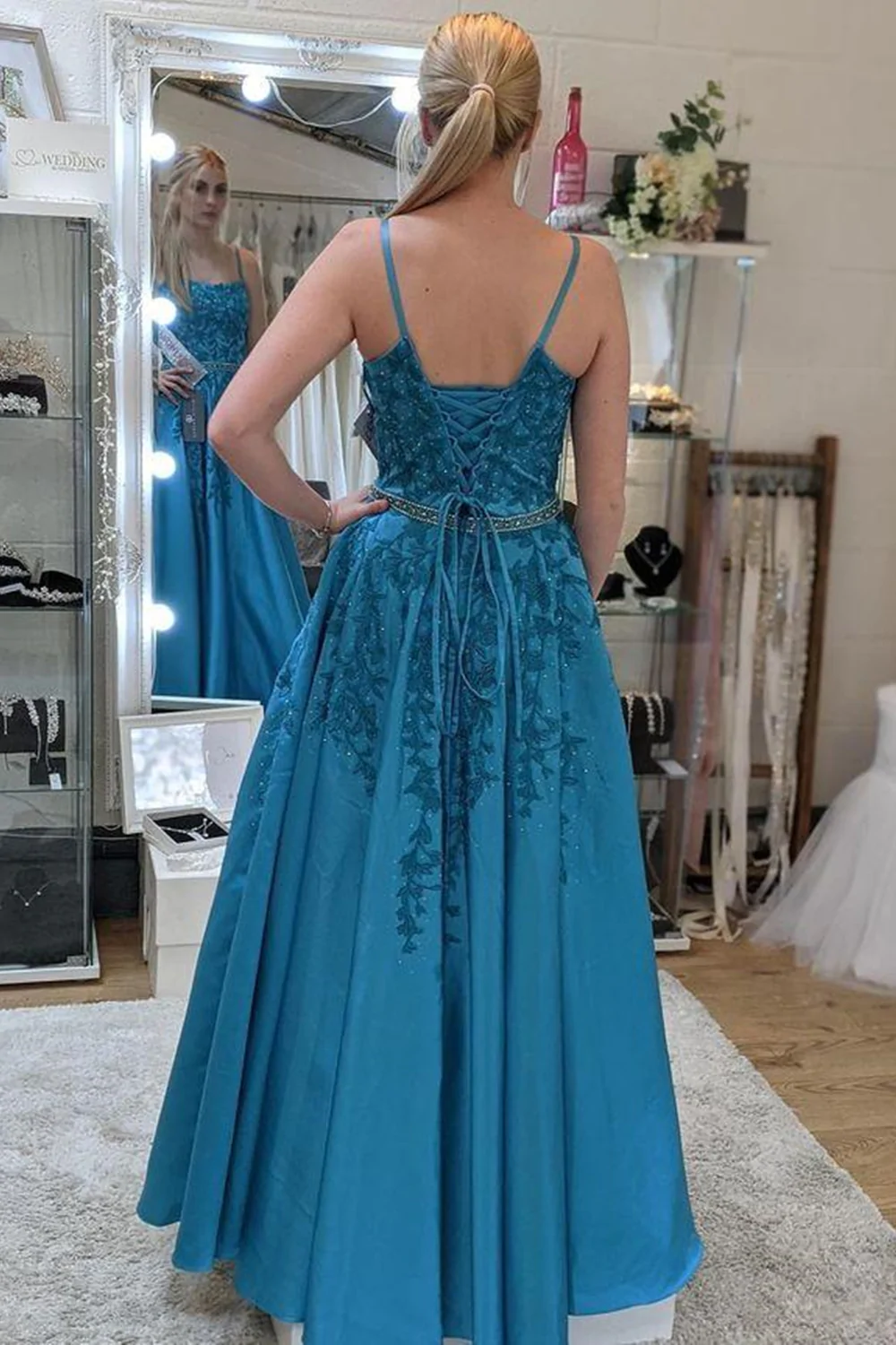 Vestidos de fiesta largos de encaje azul con espalda descubierta y cinturón, vestidos formales de encaje azul, vestidos de noche azules Y174