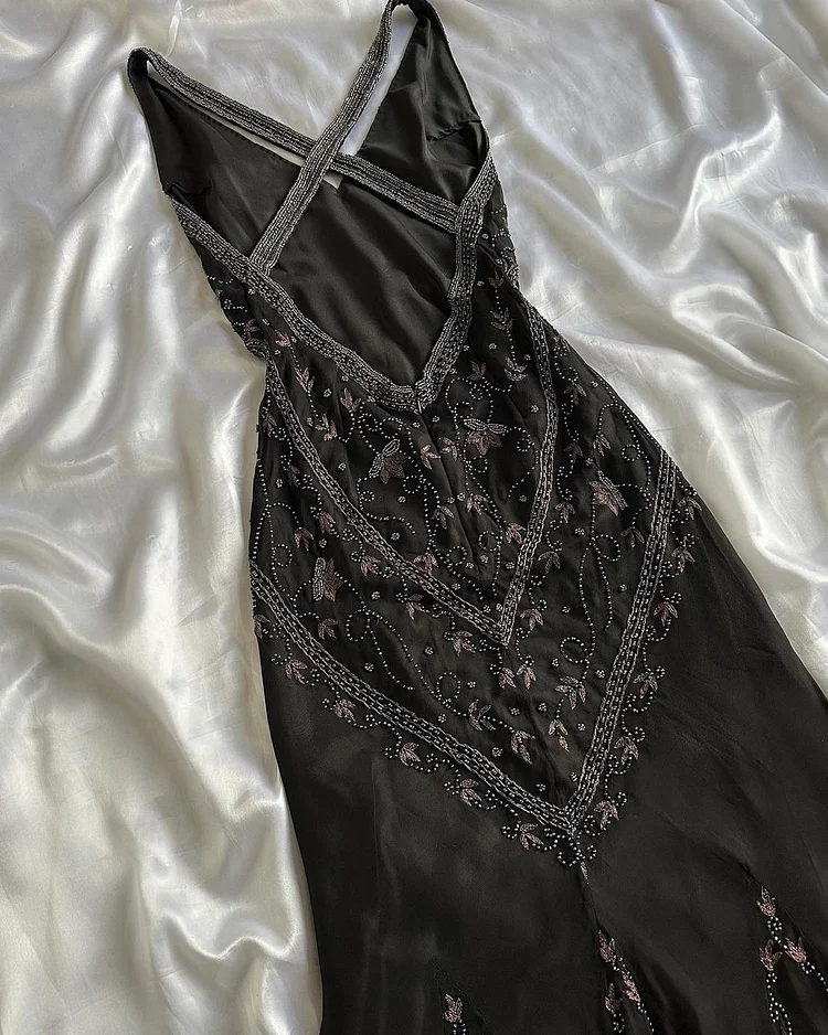 Schwarzes Chiffon Perlen Abendkleid Edle Rückenfreies Meerjungfrau Ballkleid Y8297