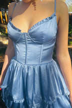 Vestido de fiesta largo con volantes multicapa y corsé color bígaro