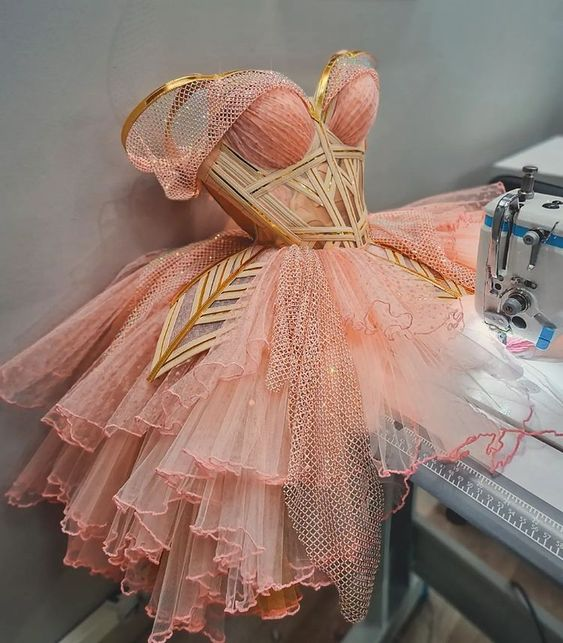 Vestido elegante de tul con corte en A para baile de bienvenida Y2704