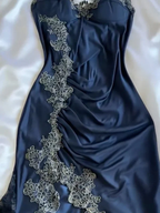 Vintage Marineblau Satin Spitze Applikationen Meerjungfrau Abendkleid Ballkleid Y8497