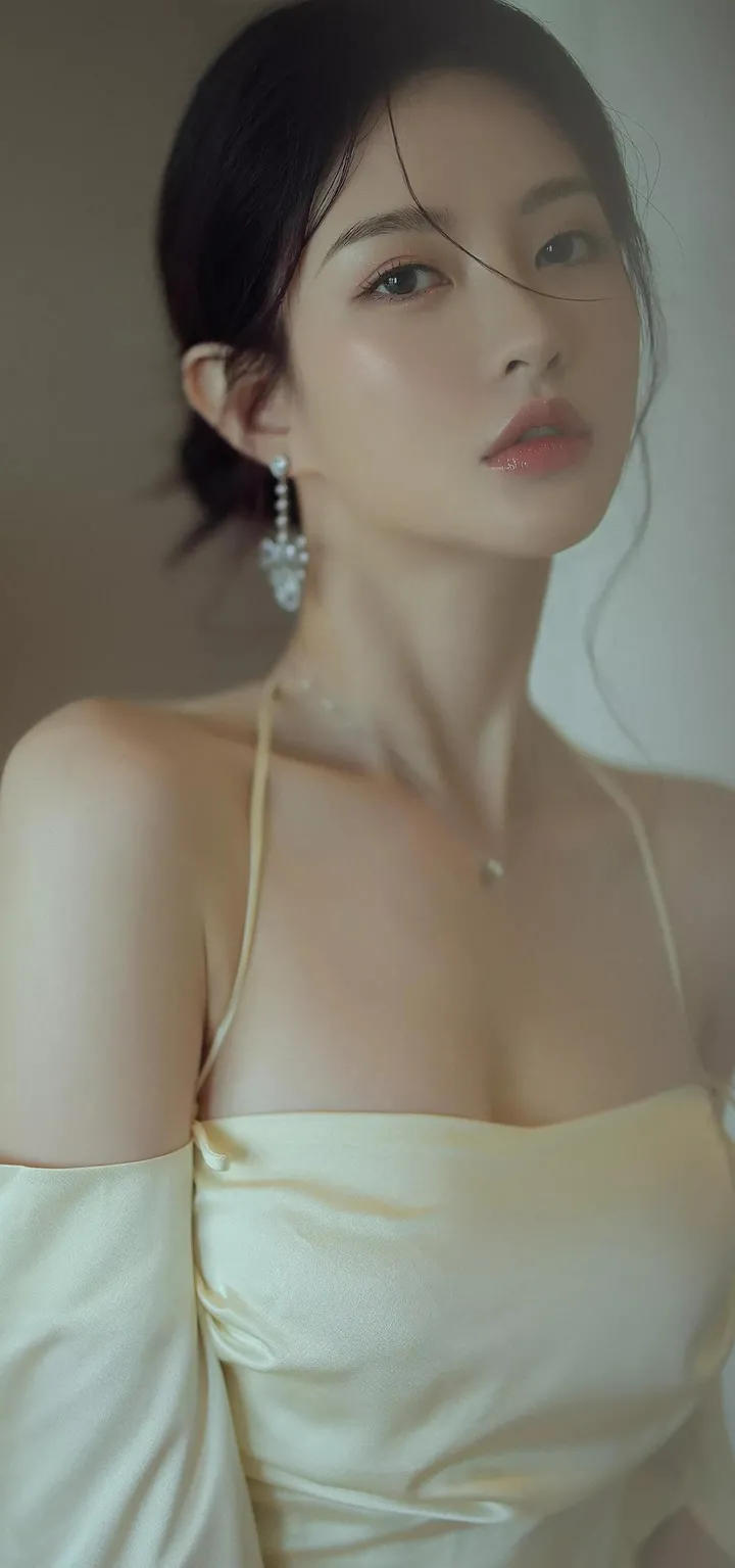 Sexy rückenfreies langes Ballkleid aus weißem Satin mit langen Ärmeln Abendkleid Y2080
