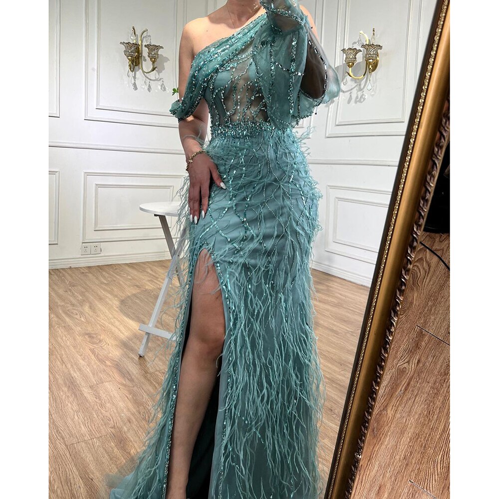 Dubai Eine Shouder Wein Roten Abendkleid Kleider Feder Split Perlen Luxus Meerjungfrau Formale Kleid 2025 LA70513 