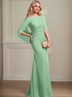 Vestido de madre de la novia de gasa con escote barco, corte trompeta/sirena, largo hasta el suelo, con pliegues