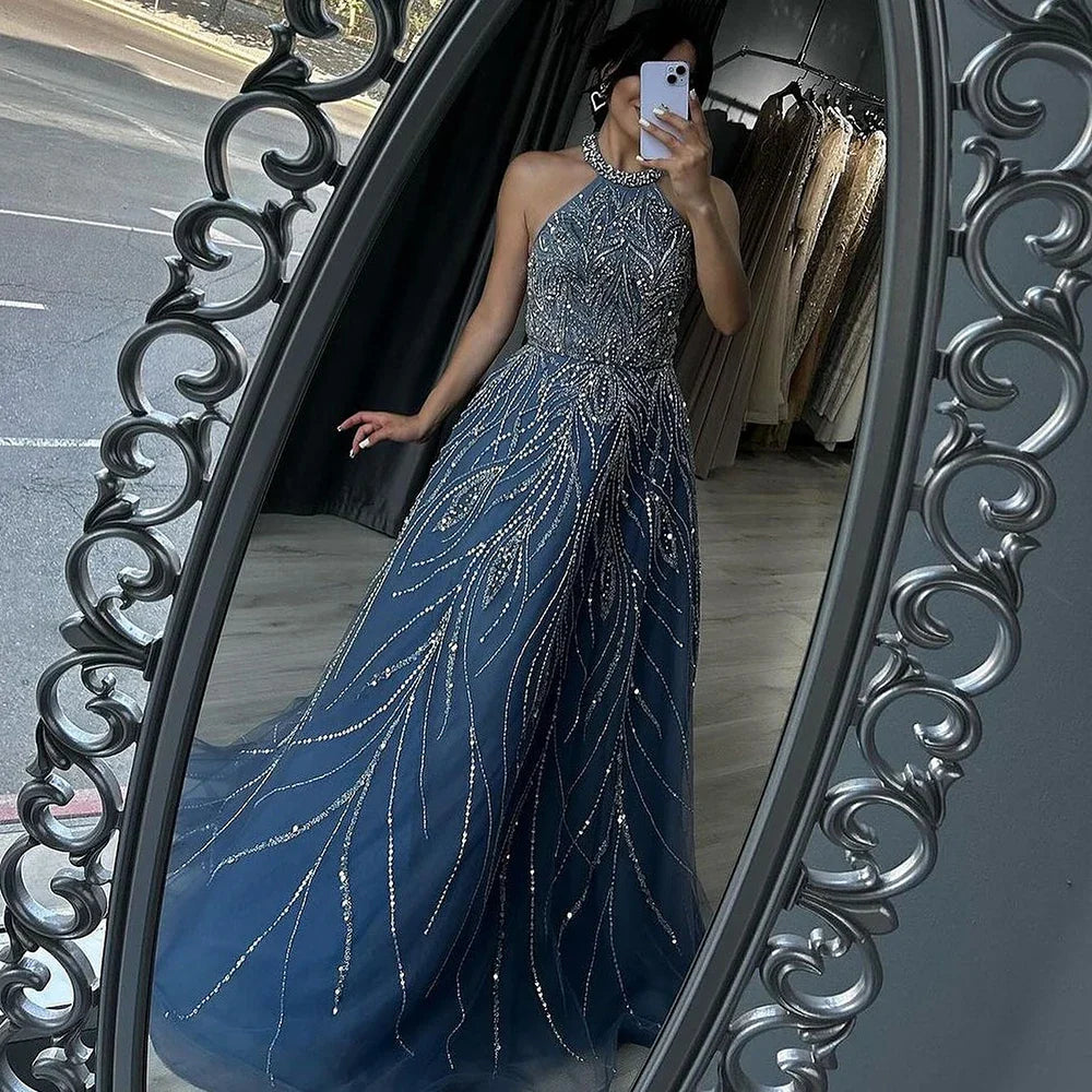 Elegante vestido de noche azul árabe de corte A con cuello halter, de lujo, estilo Dubái, para mujer, para fiesta de boda 2025 LA72302 