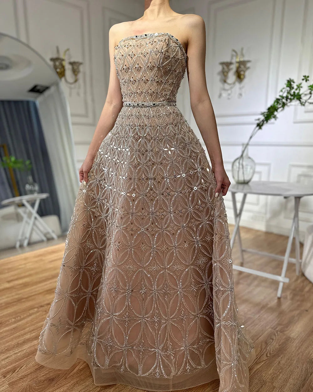 2025 Arabic Gray A Line Elegant Strapless Beaded Long Evening Dresses Gowns for Formal Occasion LA72755