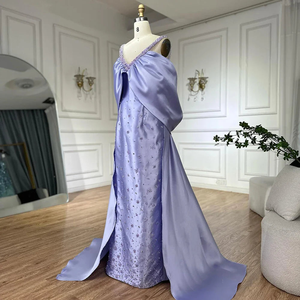 Vestido de noche lila con hombros descubiertos y capa con cuentas para fiesta de boda LA72529