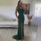 Rotes, perlenbesetztes, geschlitztes Meerjungfrau-Abendkleid im ärmellosen Stil LA70765