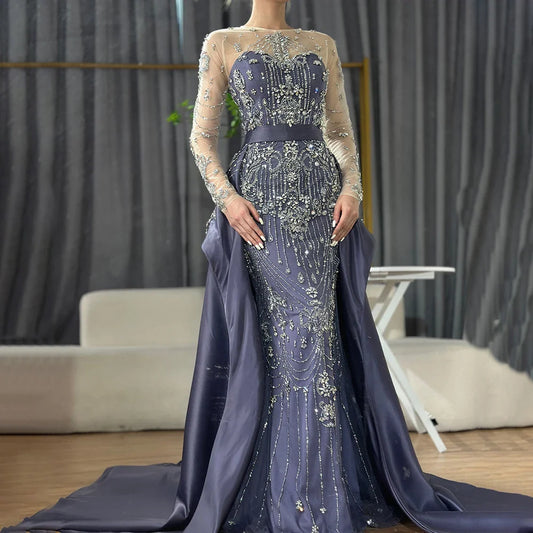 Luxuriöses, perlenbesetztes, blaues Abendkleid mit langen Ärmeln und Überrock LA72757