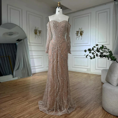 Luxuriöses Abendkleid mit Perlenbesatz, schulterfreien langen Ärmeln und funkelnden Pailletten LA72824A