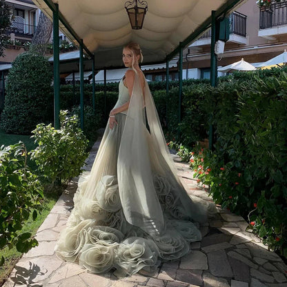 Elegantes Abendkleid in Salbeigrün mit 3D-Blumen in A-Linie LA72913