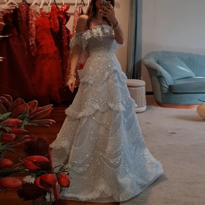 Luxuriöses schulterfreies Dubai-Abendkleid in Silbergrau LA72762