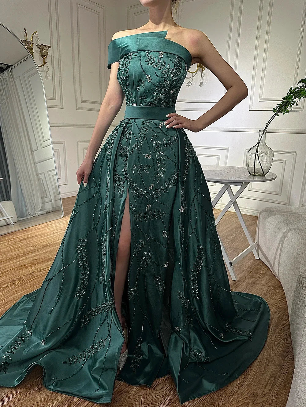2025 Green Arabic One-Shoulder Satin Evening Gown Beaded Dress with Overskirt and Split for Formal Occasion LA72178