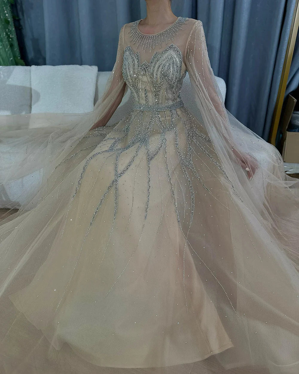2025 Nude Blue Elegant A-Line Beaded Long Arabic Evening Dresses Gowns with Cape Sleeves for Formal Occasion LA72785