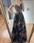 Vestido de fiesta de lujo con tirantes finos, corte A, negro y cuentas, para ocasiones formales, estilo árabe saudí LA72773 