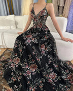 Vestido de fiesta de lujo con tirantes finos, corte A, negro y cuentas, para ocasiones formales, estilo árabe saudí LA72773 