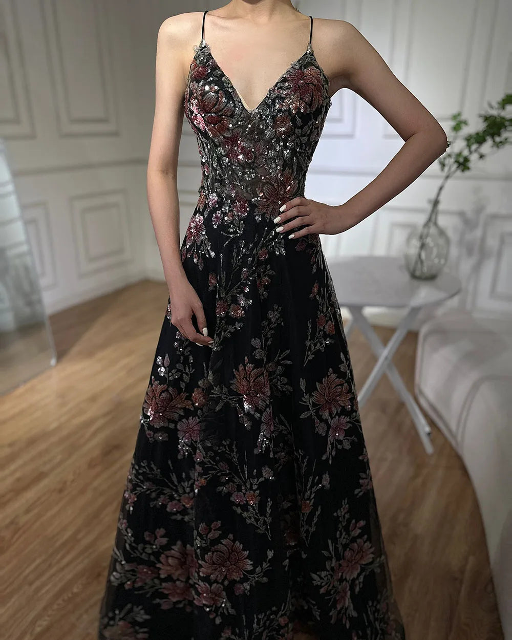 Vestido de fiesta de lujo con tirantes finos, corte A, negro y cuentas, para ocasiones formales, estilo árabe saudí LA72773 