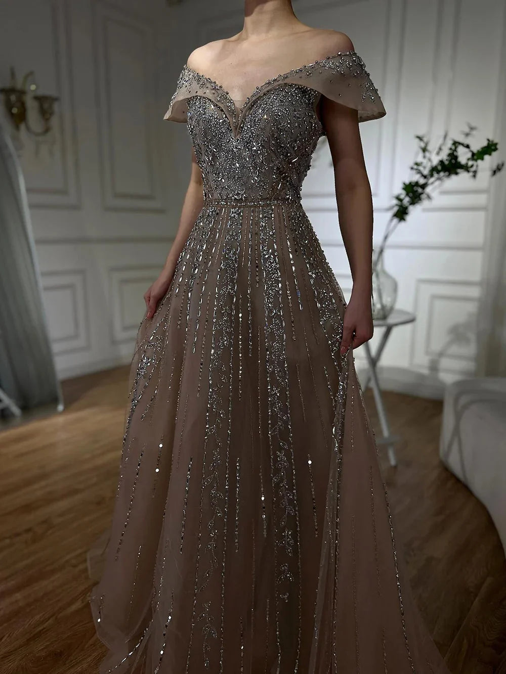 2025 Saudi Arabic Gray Beaded Design A-Line Evening Dresses Gowns for Formal Occasion LA72731