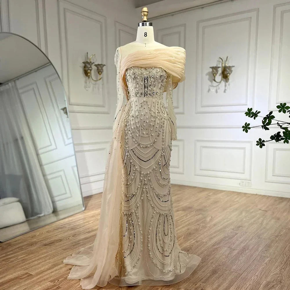 Vestido de noche de sirena con cristales color piel y sobrefalda de manga larga LA72348