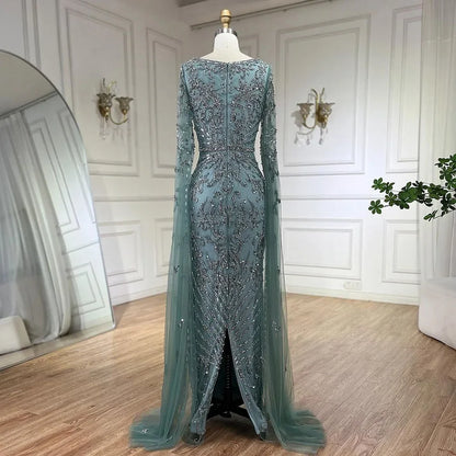 Luxuriöses arabisches türkisfarbenes Abendkleid mit Cape-Ärmeln LA72400