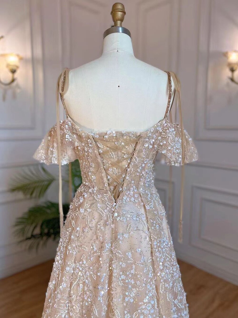 Arabic A-Line Nude Sexy Spaghetti Straps Lace Up Beaded Dubai Evening Dresses Gowns 2025 For Women Party LA71871