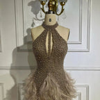 Vestidos cortos elegantes de sirena con plumas y cuentas en marrón árabe para cóctel 2025 para mujer, fiesta de alta costura LA72549 